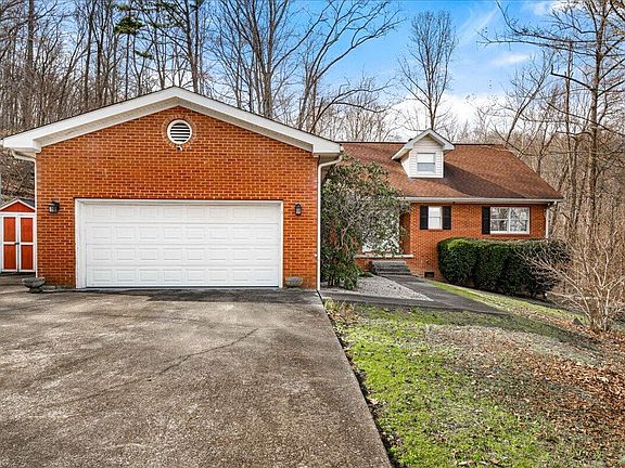 3rd image of 663 Redbird Rd