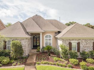 2447 Castille Pl, Biloxi, MS 39531