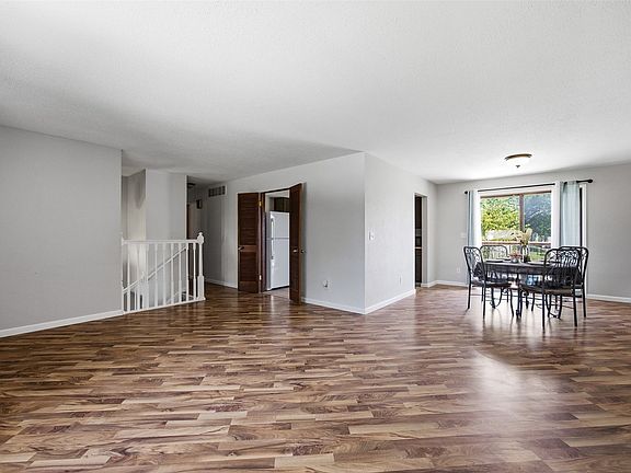 5th image of 1631 27th St NW