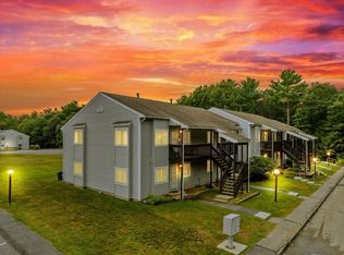 902 Park Pl UNIT 902, Raynham, MA 02767
