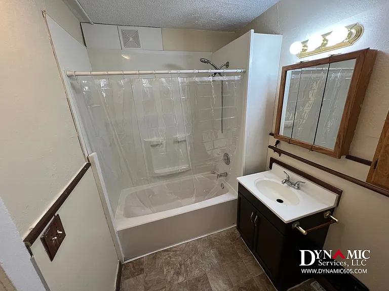 434 N Spring Ave | All Utilities Paid by Landlord — Photo 48