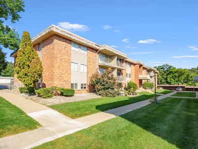 742 W Kilgore Rd APT 202, Kalamazoo, MI, 49008