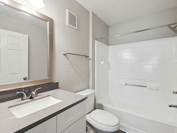 5th image of 3985 E Cheyenne Ave APT 224