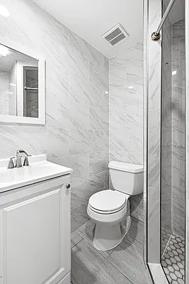 Rented by SERHANT. | media 9