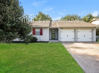 2100 Rushing Springs Trl, Edmond, OK 73013