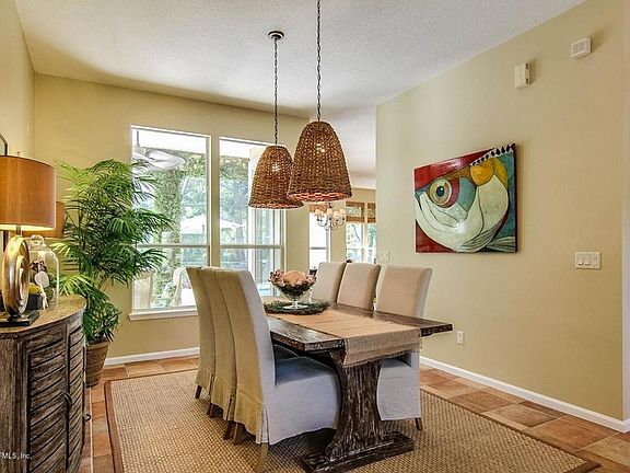 3rd image of 1555 Canopy Dr