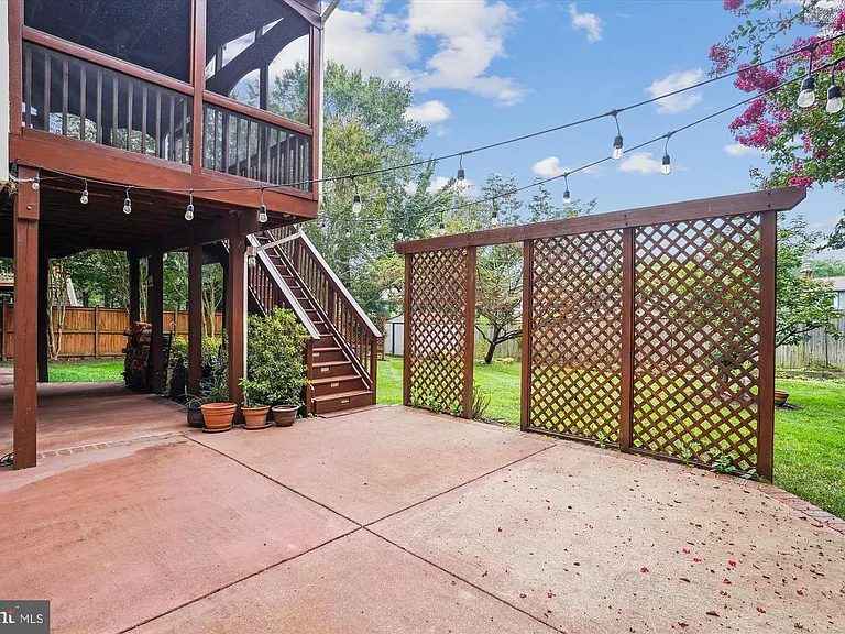 5916 Ewing Pl #BASEMENT — Photo 2