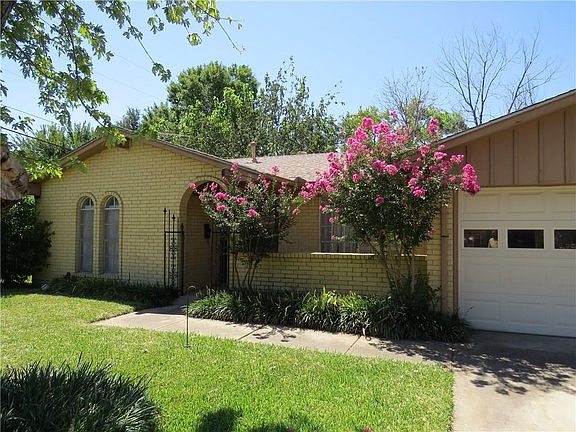 3rd image of 5113 Karen Dr