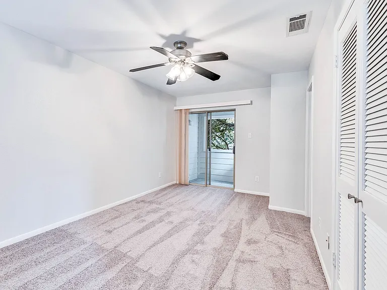 2104 Cullen Ave #207 — Photo 12