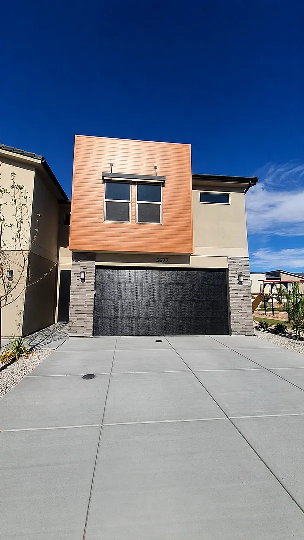 Spacious Townhome for Rent Southern St. George Location! — Photo 1