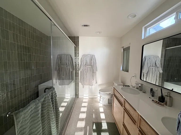 5025 Woodland Ave — Photo 9
