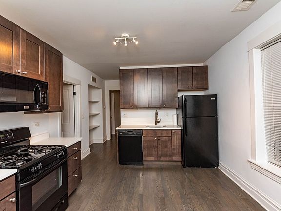 2nd image of 1821 W Barry Ave #1B