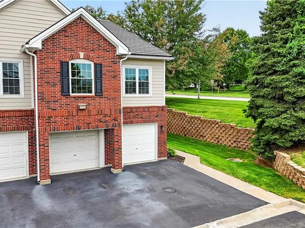11610 Tomahawk Creek Pkwy APT K, Leawood, KS 66211
