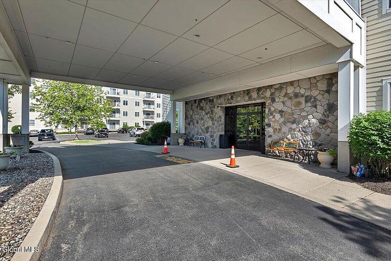 3rd image of 8 Wall Street APT 130