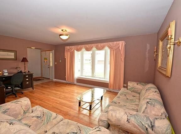 3rd image of 22920 Bussey Dr