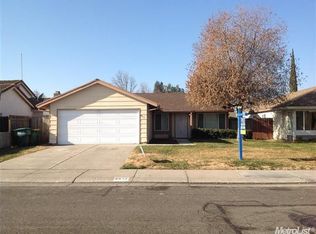 8917 Hillcrest Ave, Stockton, CA 95210
