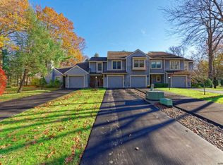 20 Generals Way, Halfmoon, NY 12065