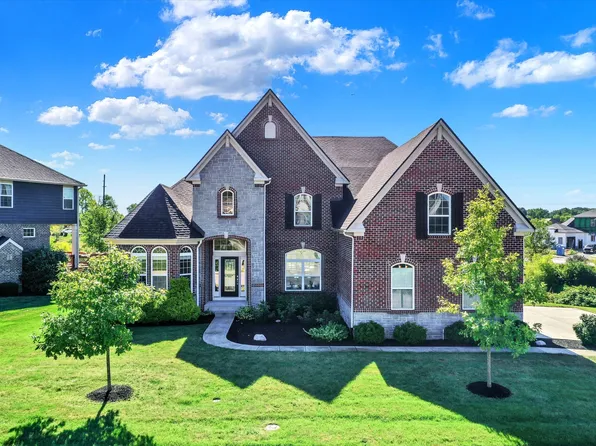 3715 Kendall Wood Dr, Carmel, IN 46032