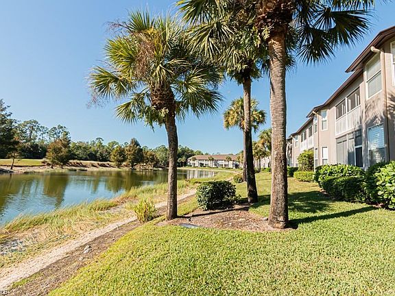 3rd image of 8440 Naples Heritage DR #1321