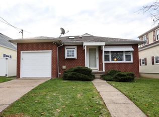 606 W Virginia Ave, Nutter Fort, WV 26301