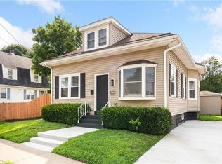 124 Vine St, East Providence, RI 02914