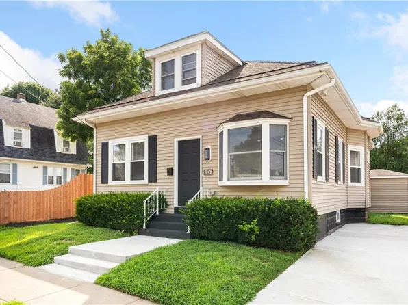 124 Vine St, East Providence, RI 02914