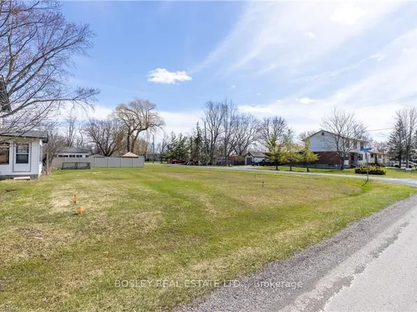 698 Buffalo Rd N, Fort Erie, ON L2A 5T6