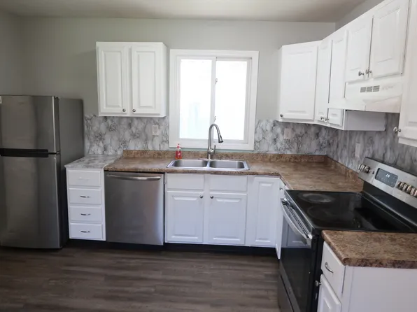 40 58th St SE, Kentwood, MI 49548