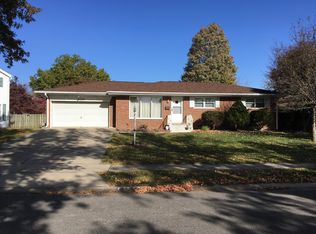 3137 Elmhurst Dr, Springfield, IL 62704