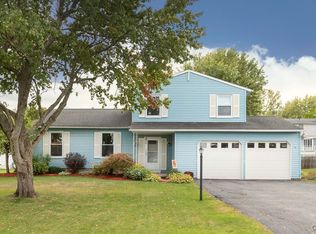 4763 Stonehurst Rd, Liverpool, NY 13090