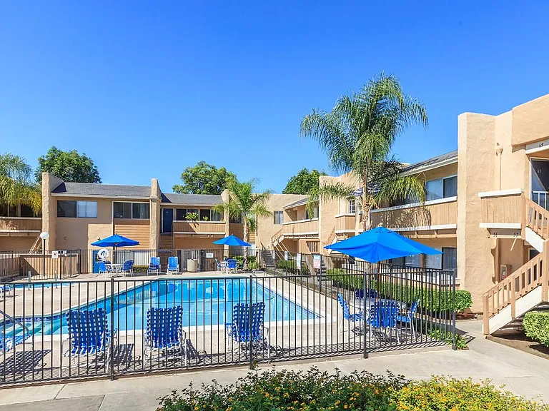 Vista Sun Apartments — Photo 12
