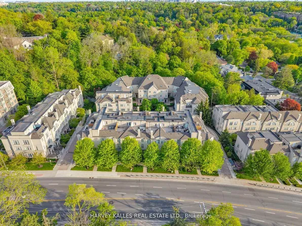 51 York Mills Rd #313, Toronto, ON M2P 1B6