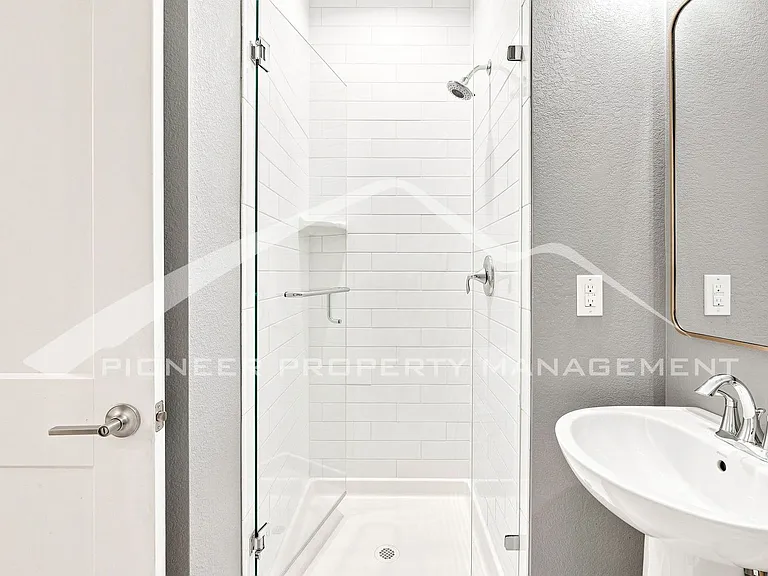940 Navajo St — Photo 20