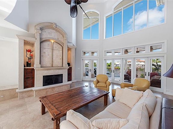 4th image of 230 Barefoot Beach Blvd