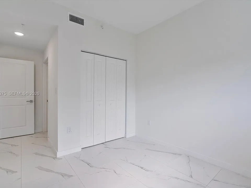 420 SW 7th Ave #201