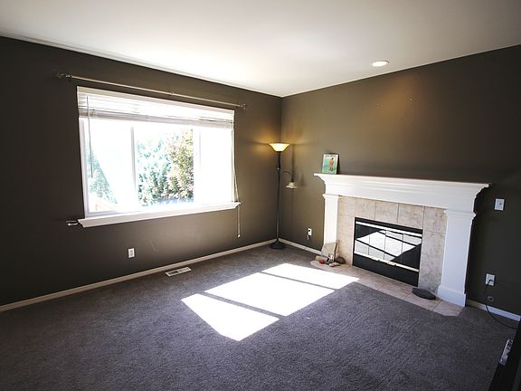 5th image of 18278 Tahoma St SE