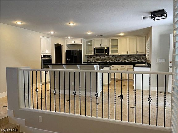 5th image of 485 Fynn Valley Dr