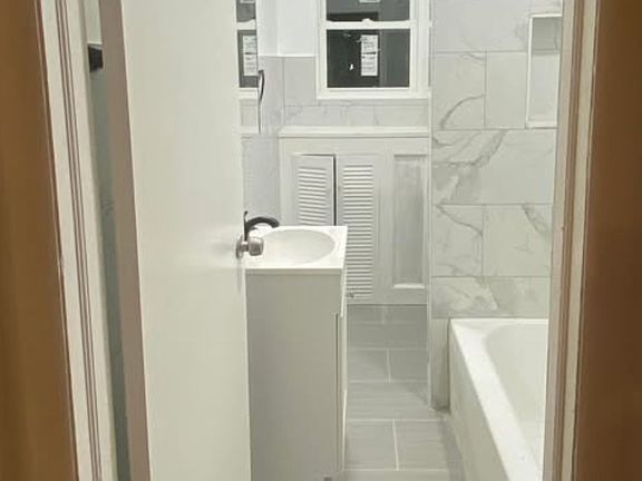 2nd image of 28 N Millbourne Ave Floor 2