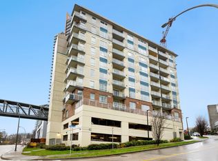 200 Keary St #303, New Westminster, BC V3L 0A6