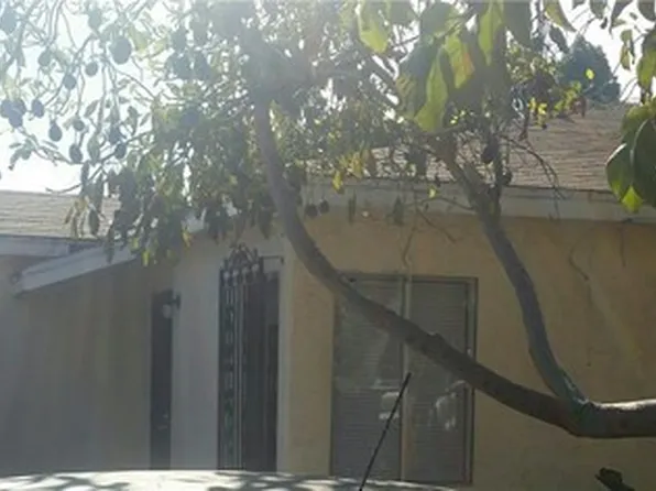 1006 W Walnut St, Santa Ana, CA 92703