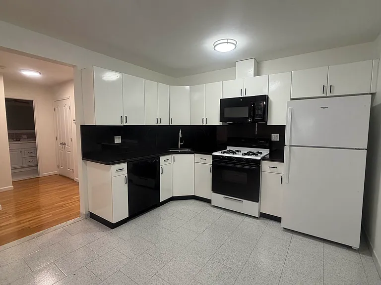 9483 Ridge Blvd #2C — Photo 5
