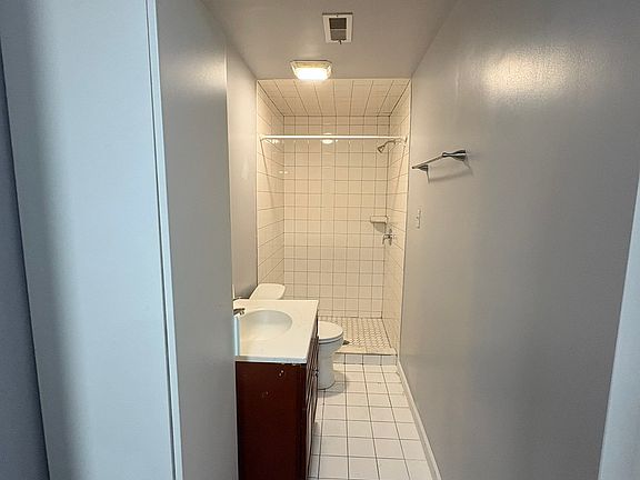 4th image of 1223 W Susquehanna Ave #B