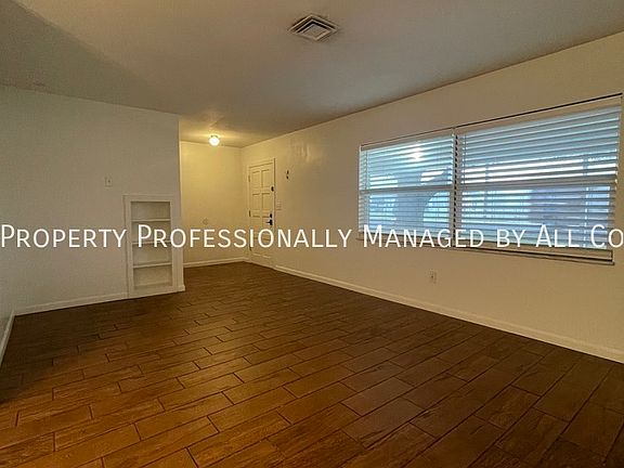 4th image of 2518 Idlewild St