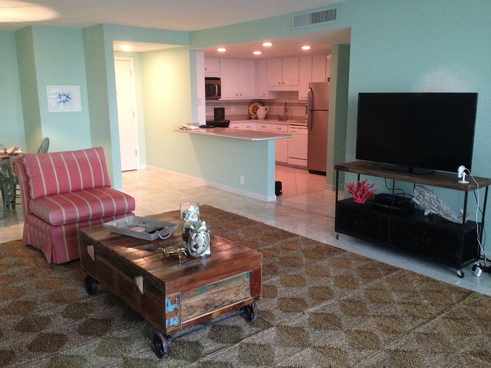 1st image of 675 S Gulfview Blvd APT 603