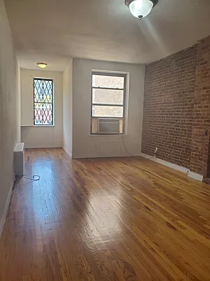 Rented by CitySites Real Estate Group | media 1