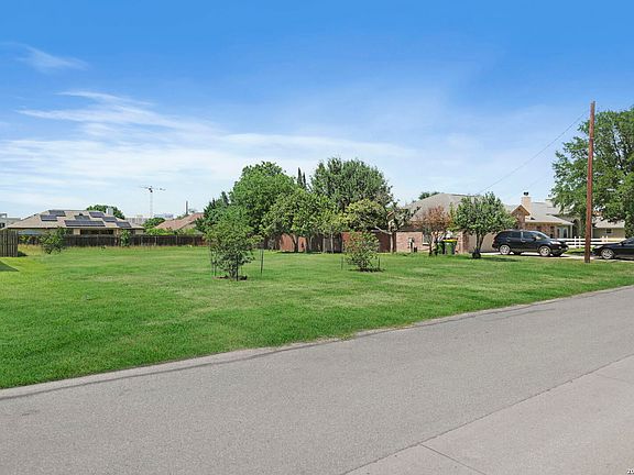 2nd image of 8497 VENTURA BLVD LOT 13