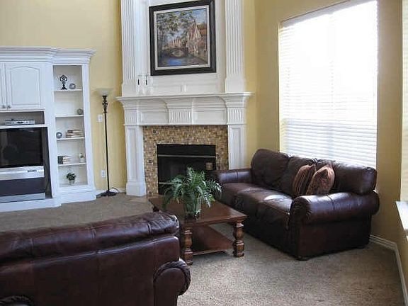 4th image of 4569 Saint James Dr