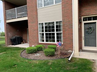 1806 Flagstone Cir #1, Rochester, MI 48307