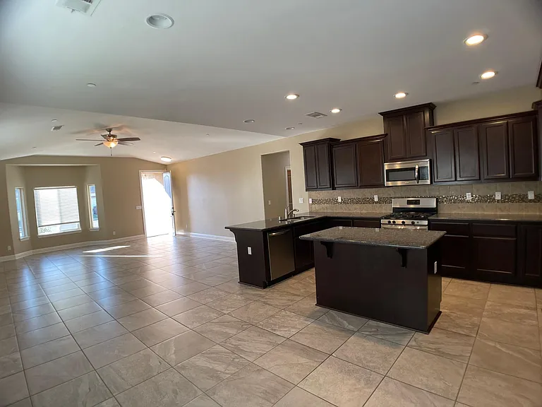 4042 Cinnabar Ave — Photo 3