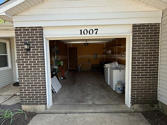 3rd image of 1007 Bayshore Dr